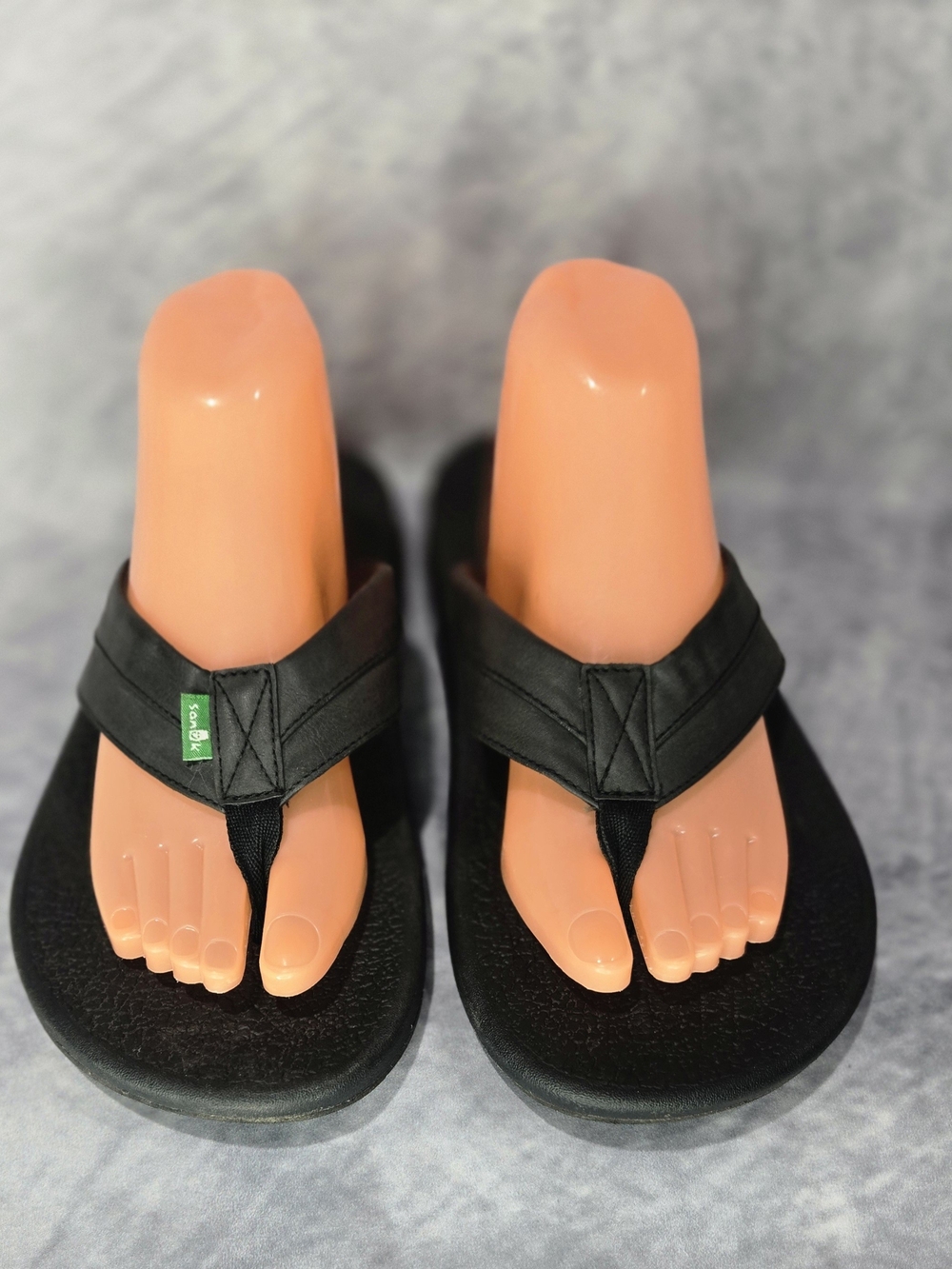 Sanuk Black Women's Thong Sandals with Padded Straps